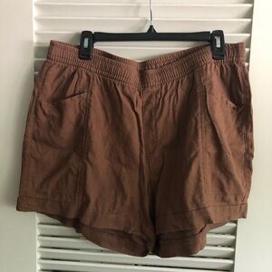 Old Navy- linen blend shorts-women’s large